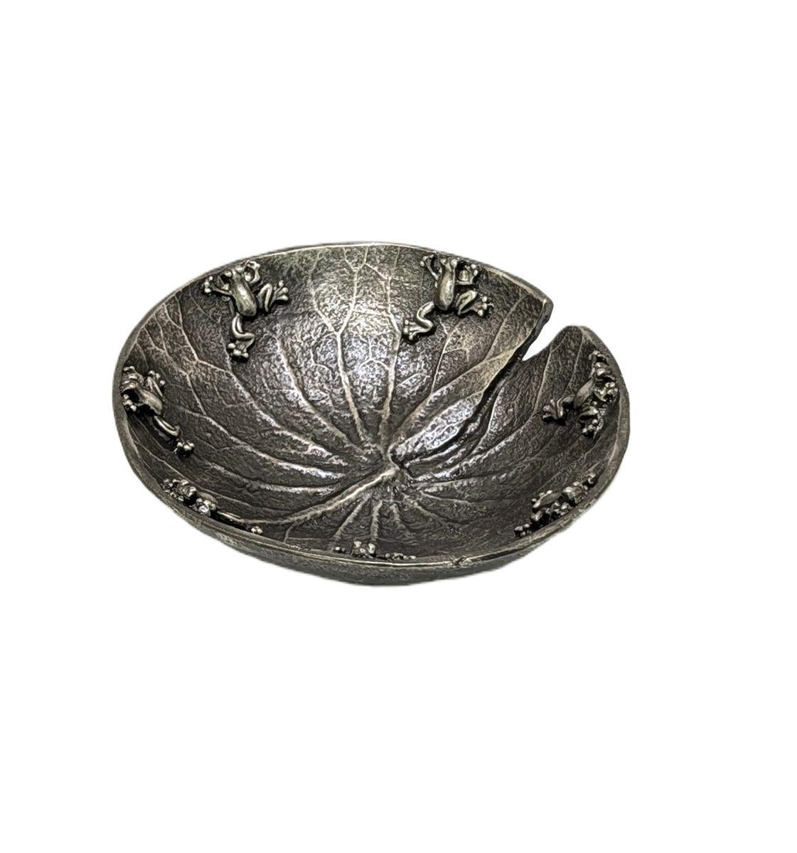 Waterlily with Frogs Pewter Minimalist Bowl Decor Collectible