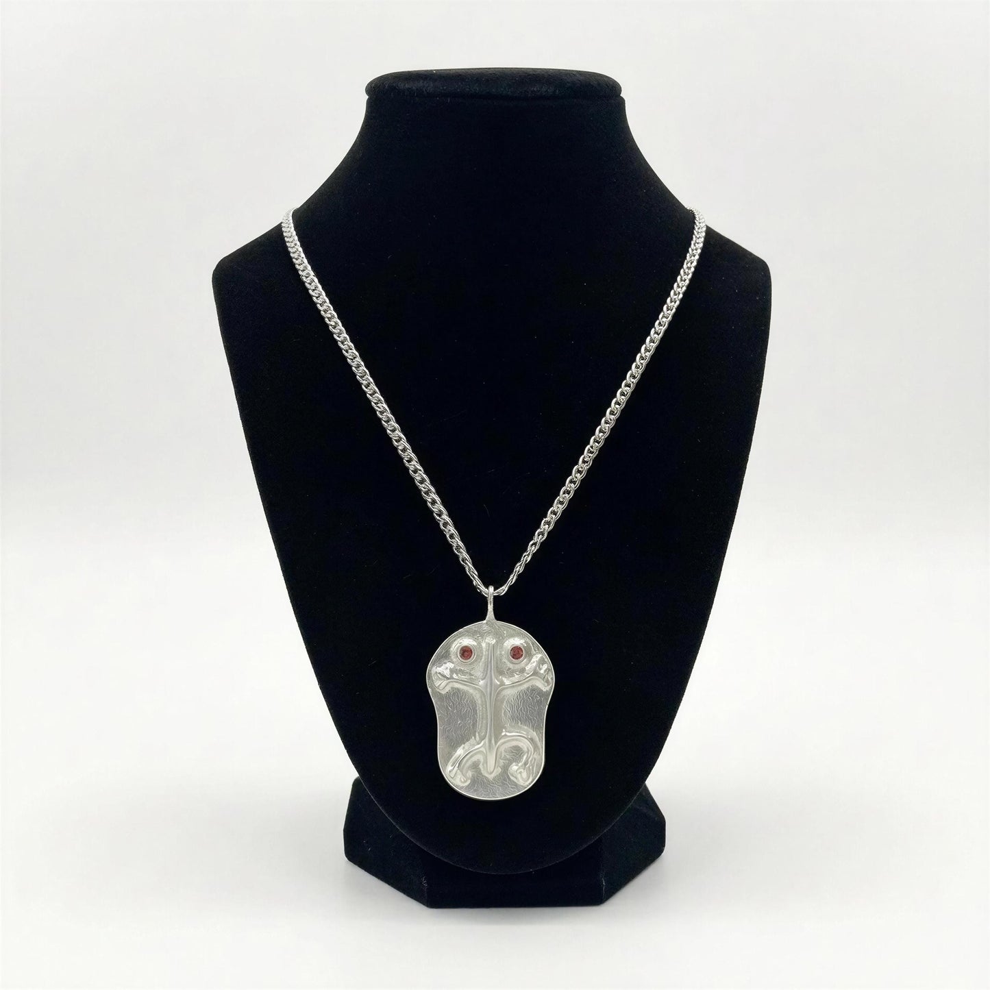 Handcrafted Coqui Symbol Pendant on 3.5 mm Cuban Links Chain