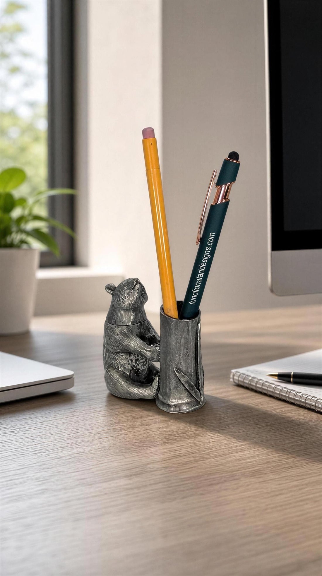 12 Best Executive Desk Gifts With Lasting Style