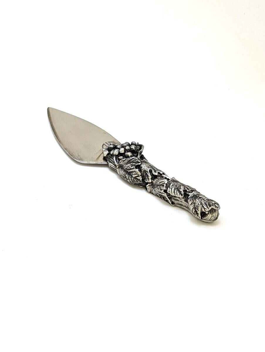 Grapes Hostess Cheese Set Inspired by Nature