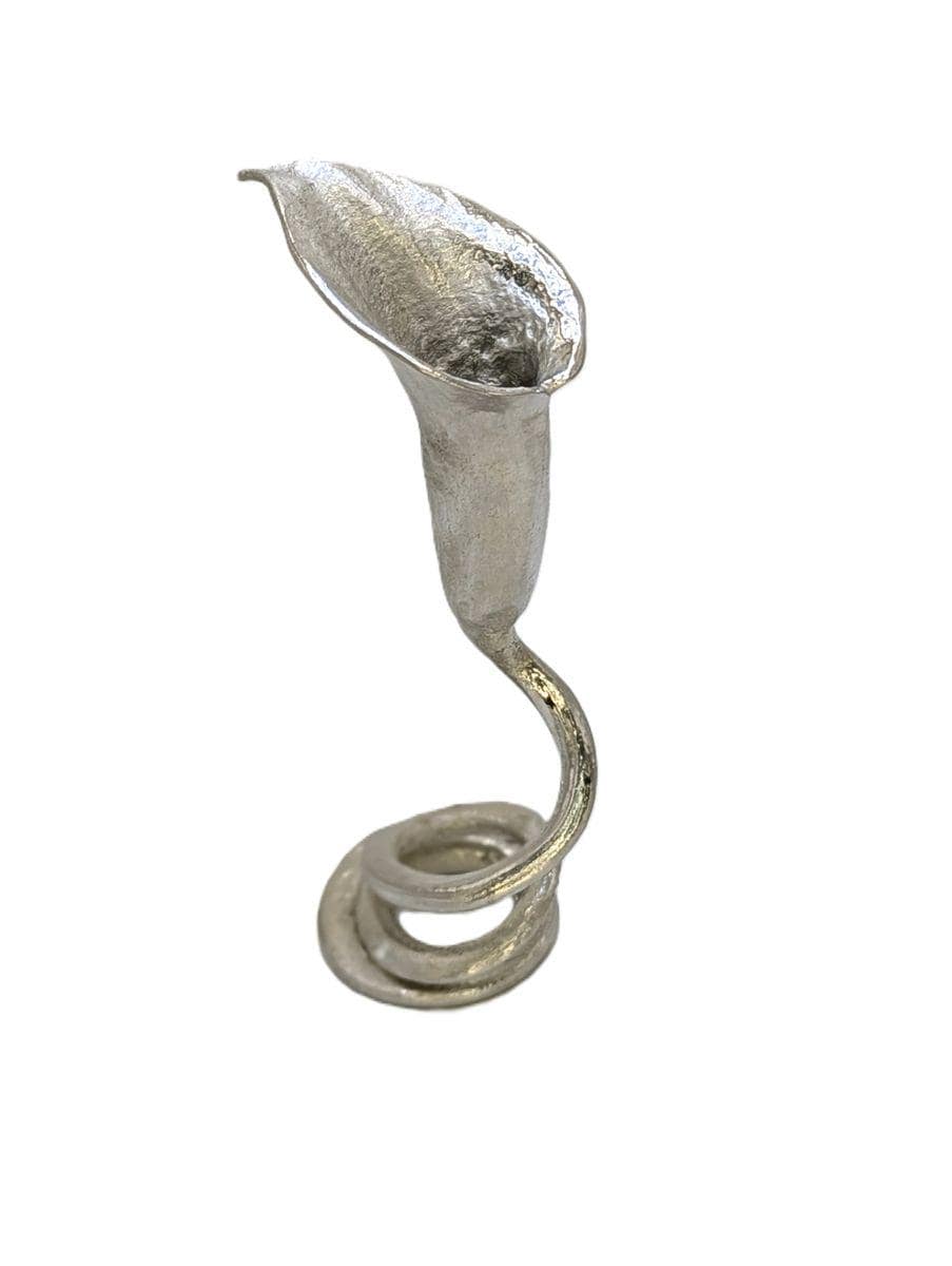 Portalápices de peltre con forma de cala, decoración para hogar y oficina inspirada en la naturaleza.