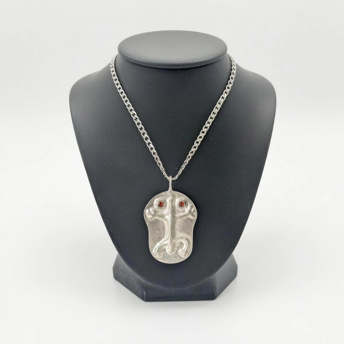 Handcrafted Coqui Symbol Pendant on 3.5 mm Cuban Links Chain