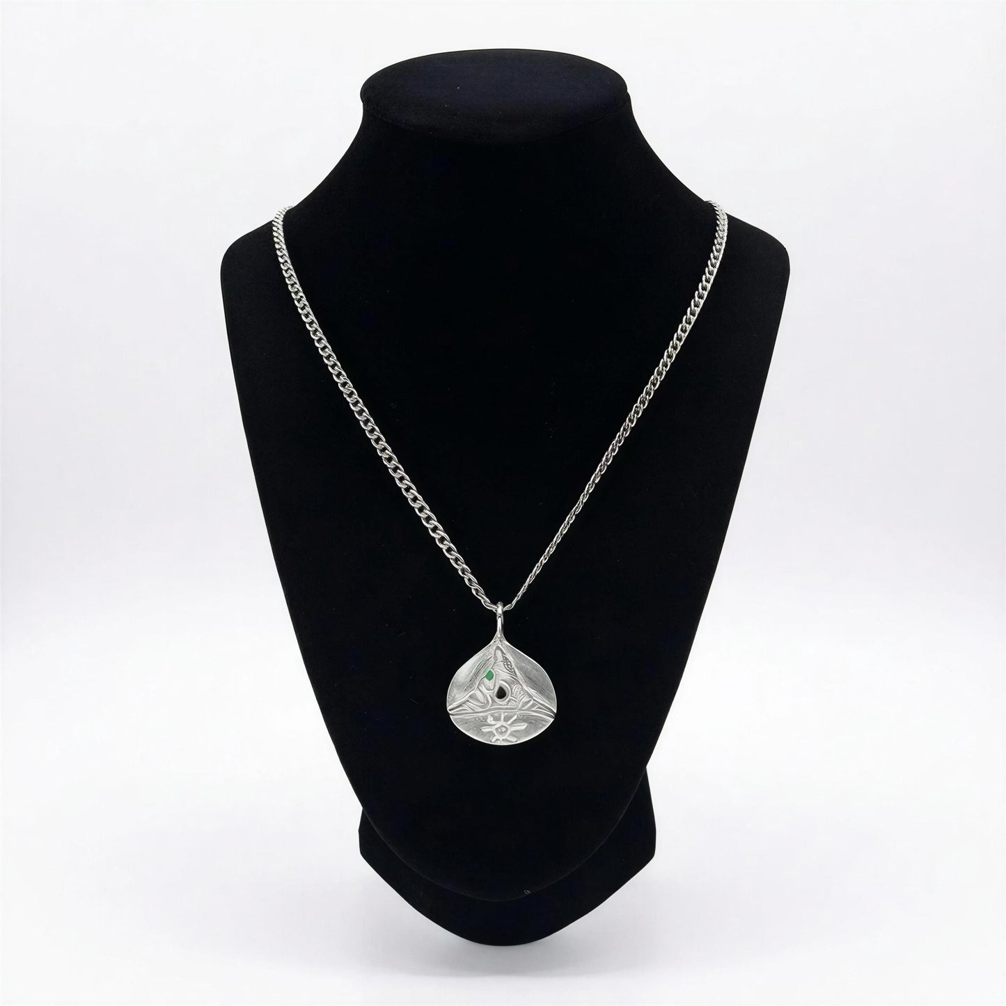 Trigonolito Pendant on 3.5mm Cuban Links Chain Urban Style