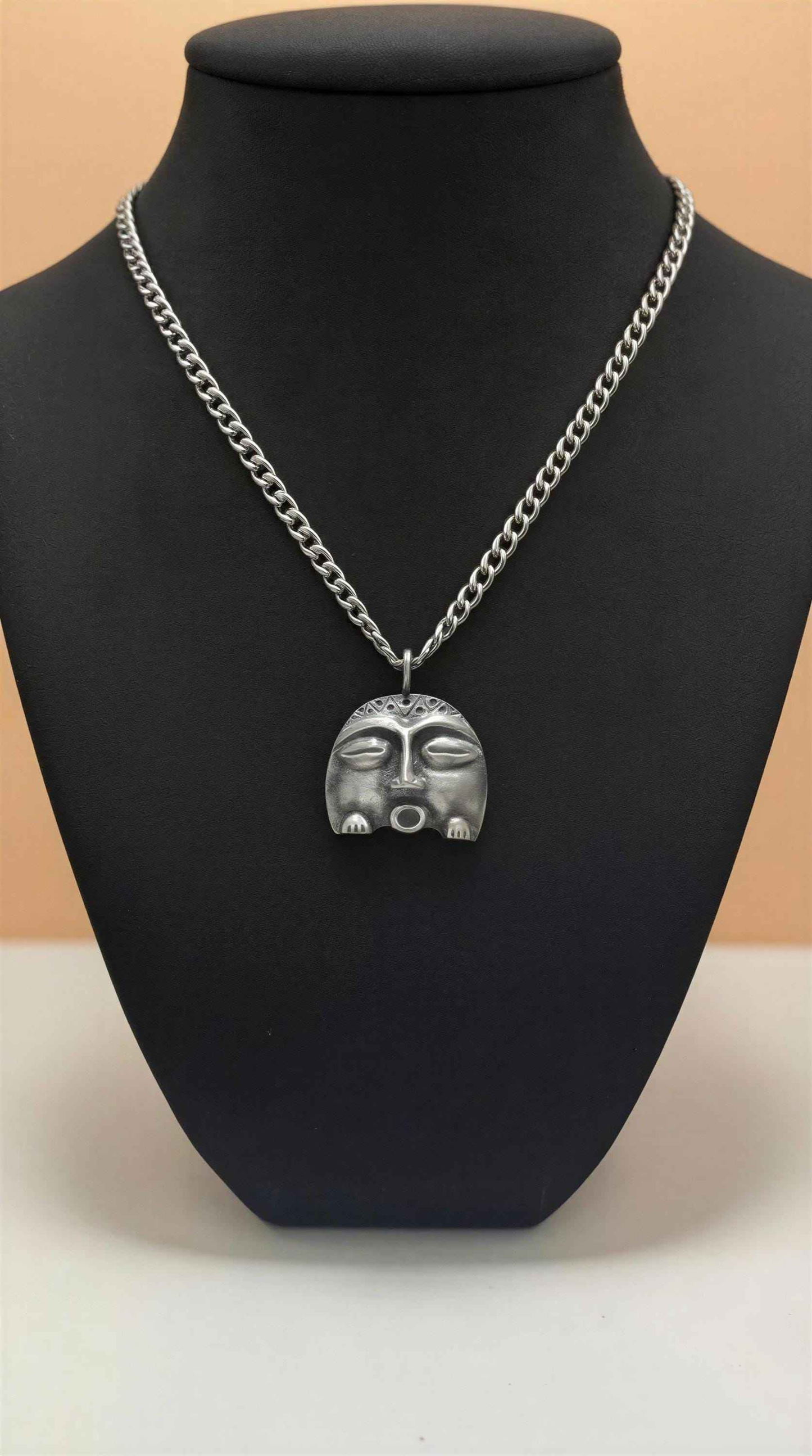 Diosa Luna Moon Goddess Pendant Hand-Cast Amulet on 3.5m Cuban Links Chain