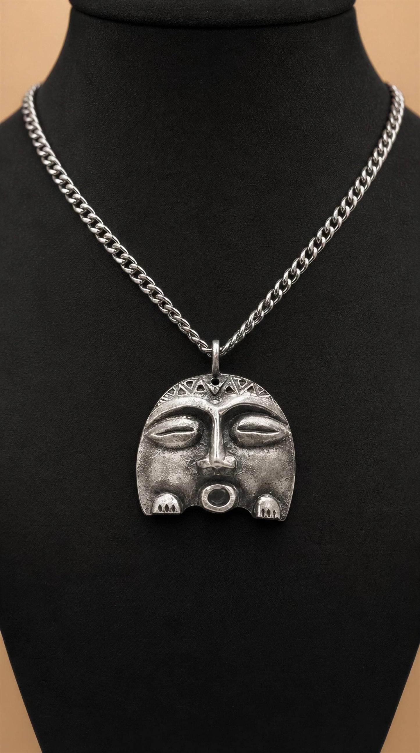 Diosa Luna Moon Goddess Pendant Hand-Cast Amulet on 3.5m Cuban Links Chain