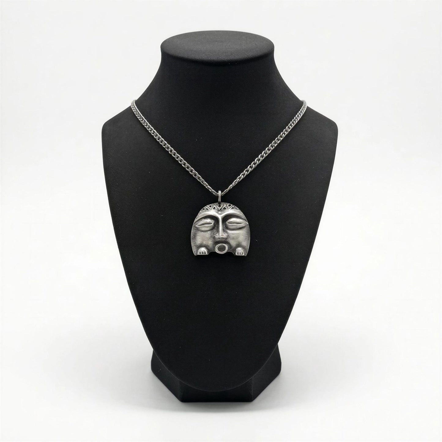 Diosa Luna Moon Goddess Pendant Hand-Cast Amulet on 3.5m Cuban Links Chain