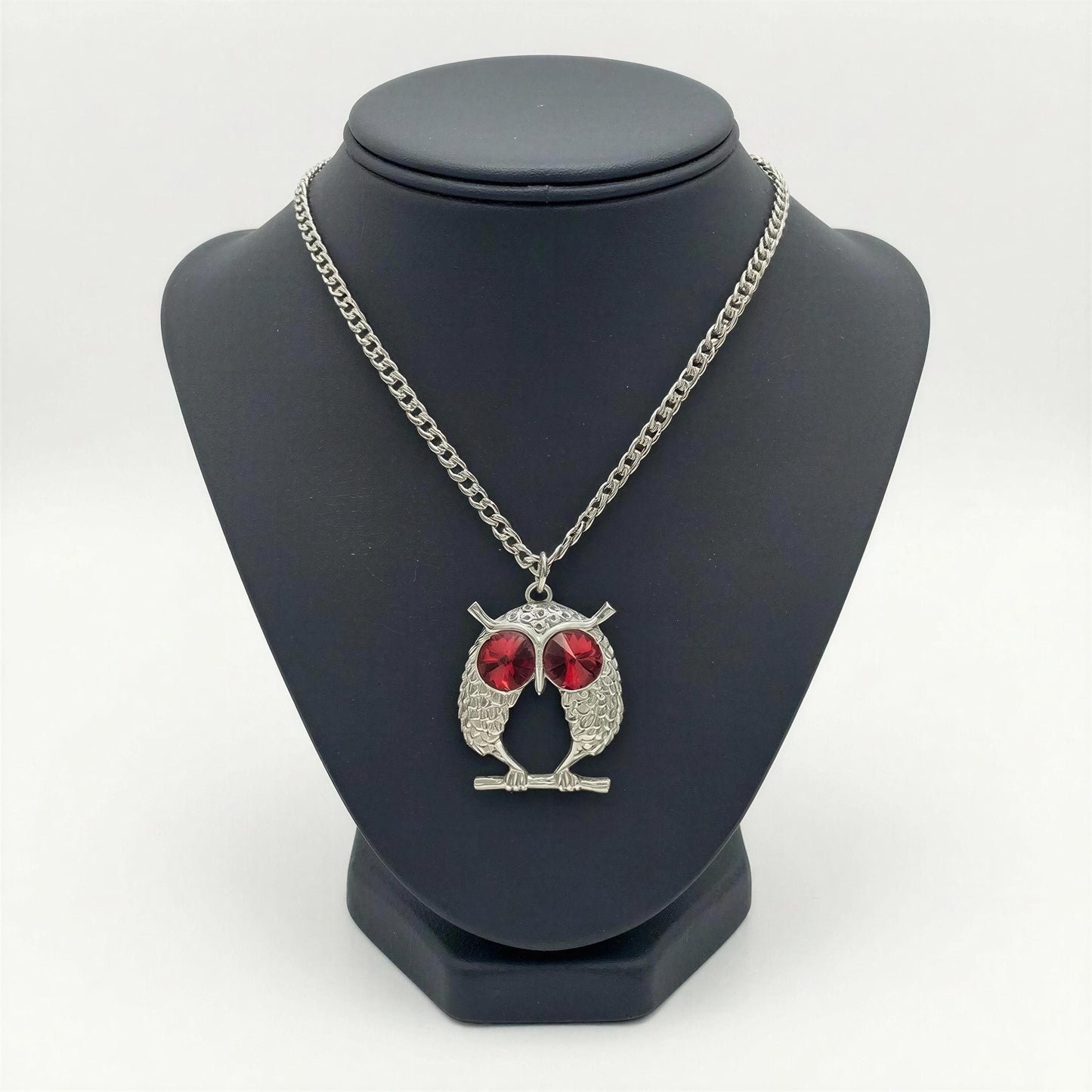 Red-Eyed Owl Necklace Pendant on 3.5 mm Cuban Links Chain