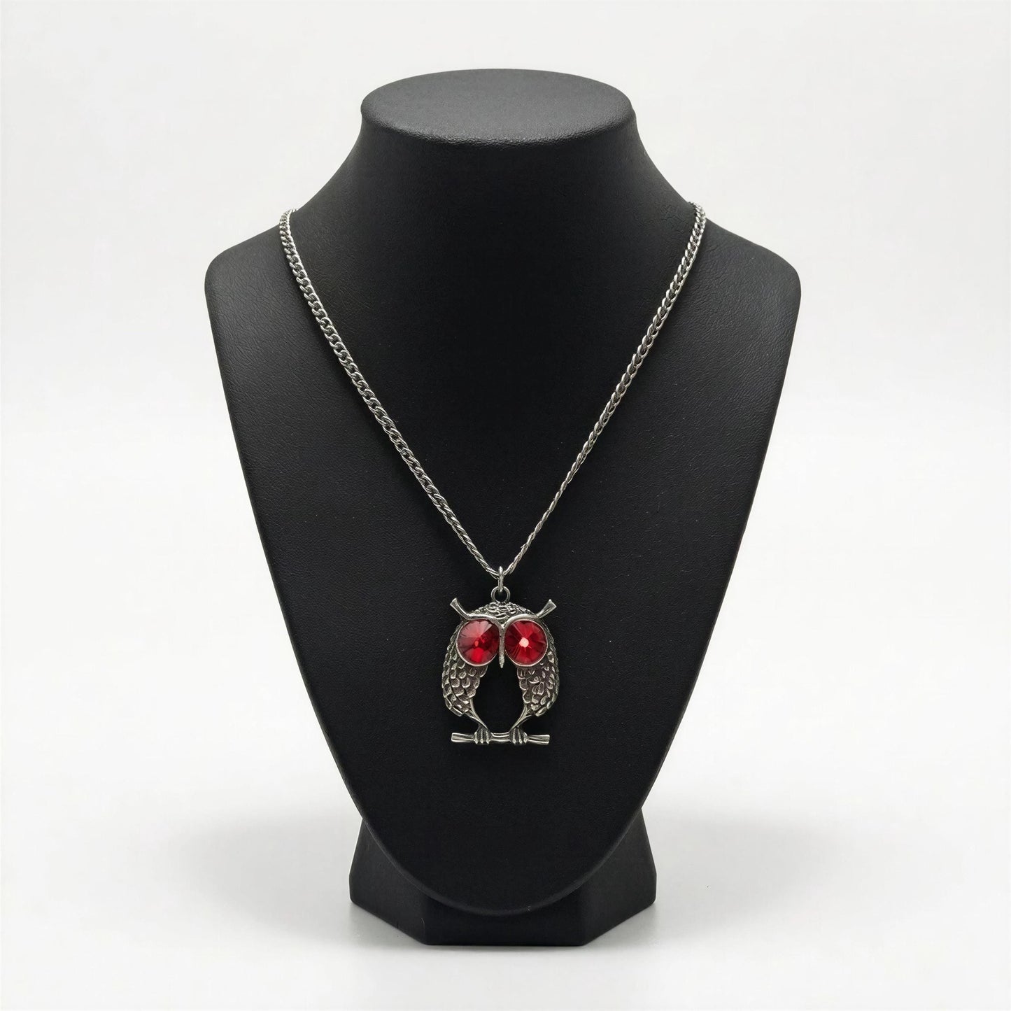 Red-Eyed Owl Necklace Pendant on 3.5 mm Cuban Links Chain
