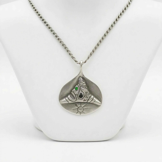 Stylish Handcrafted Trigonolito Pendant on 3.5mm Cuban Links Chain