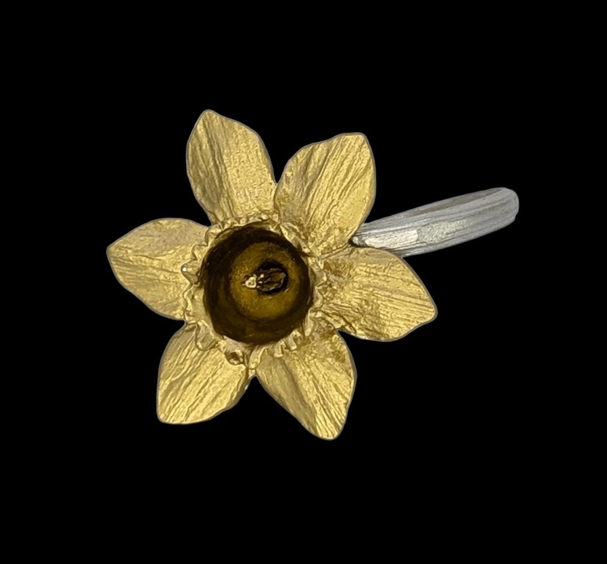 Daffodil Pewter Napkin Ring Set of 4 Inspired by Nature Table Decor