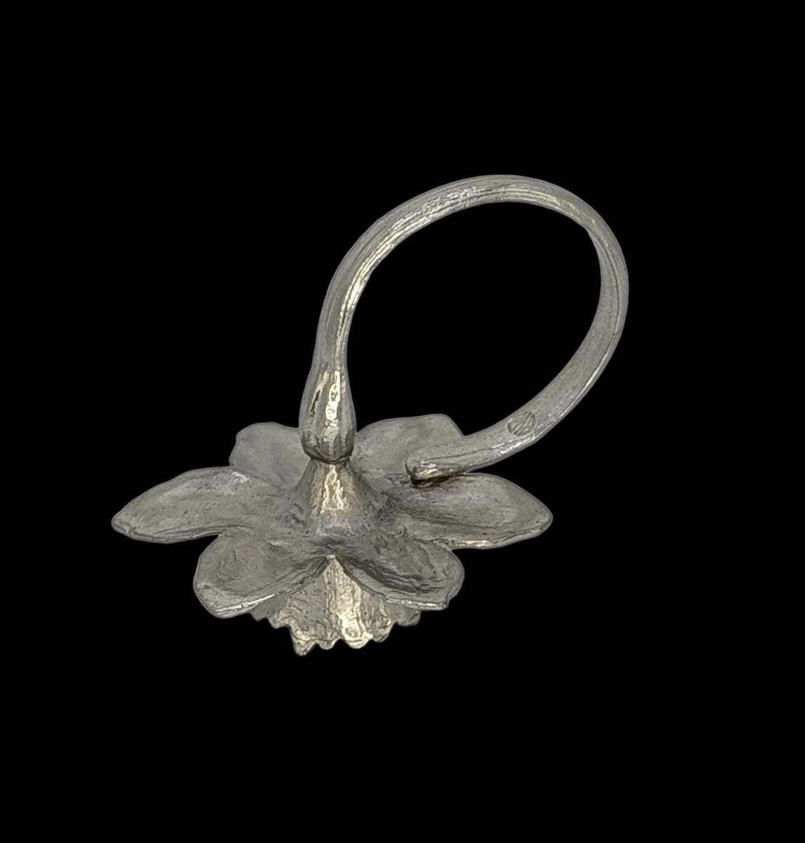 Daffodil Pewter Napkin Ring Set of 4 Inspired by Nature Table Decor