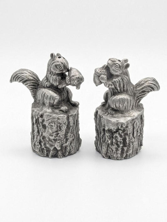 Charming mini pewter squirrel salt & pepper shakers set decor collectible
