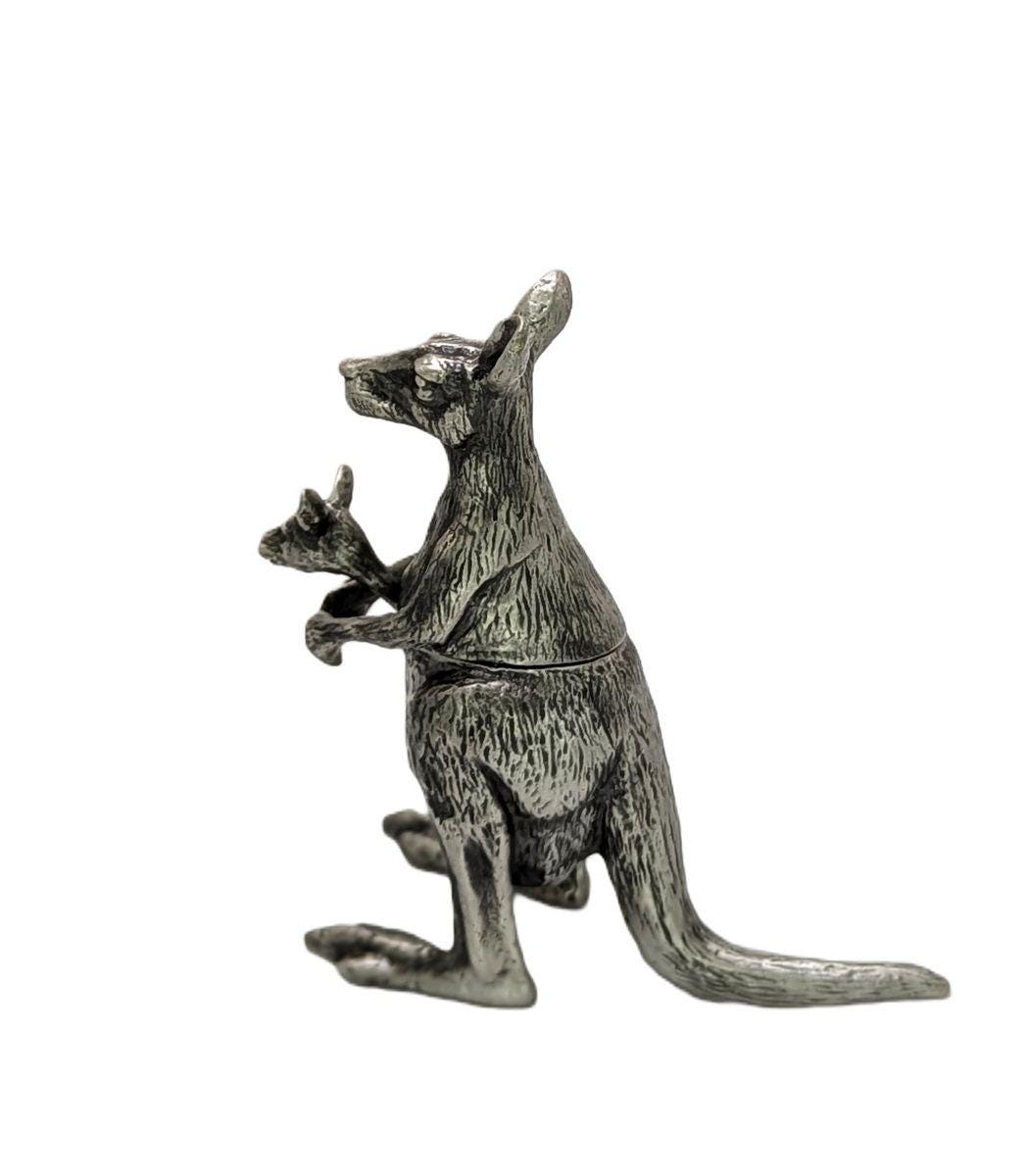 Salero Canguro: Decoración minimalista de peltre con motivos de la naturaleza salvaje