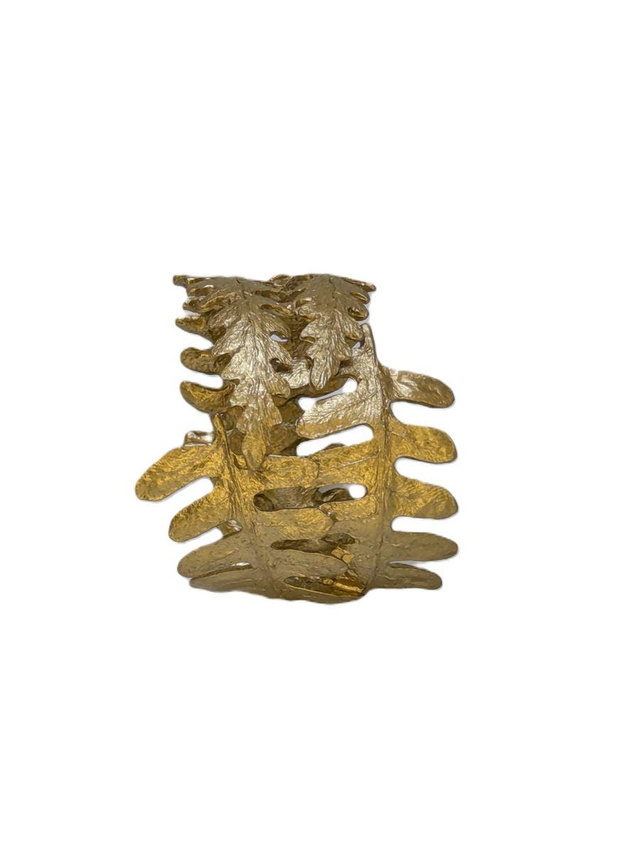 Juego de 4 y 6 servilleteros ajustables de peltre Fern, inspirados en la naturaleza.