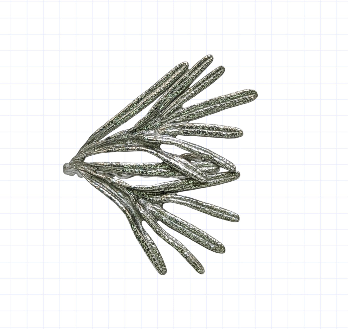 Juego de 4 servilleteros de peltre con diseño de romero, inspirados en la naturaleza.