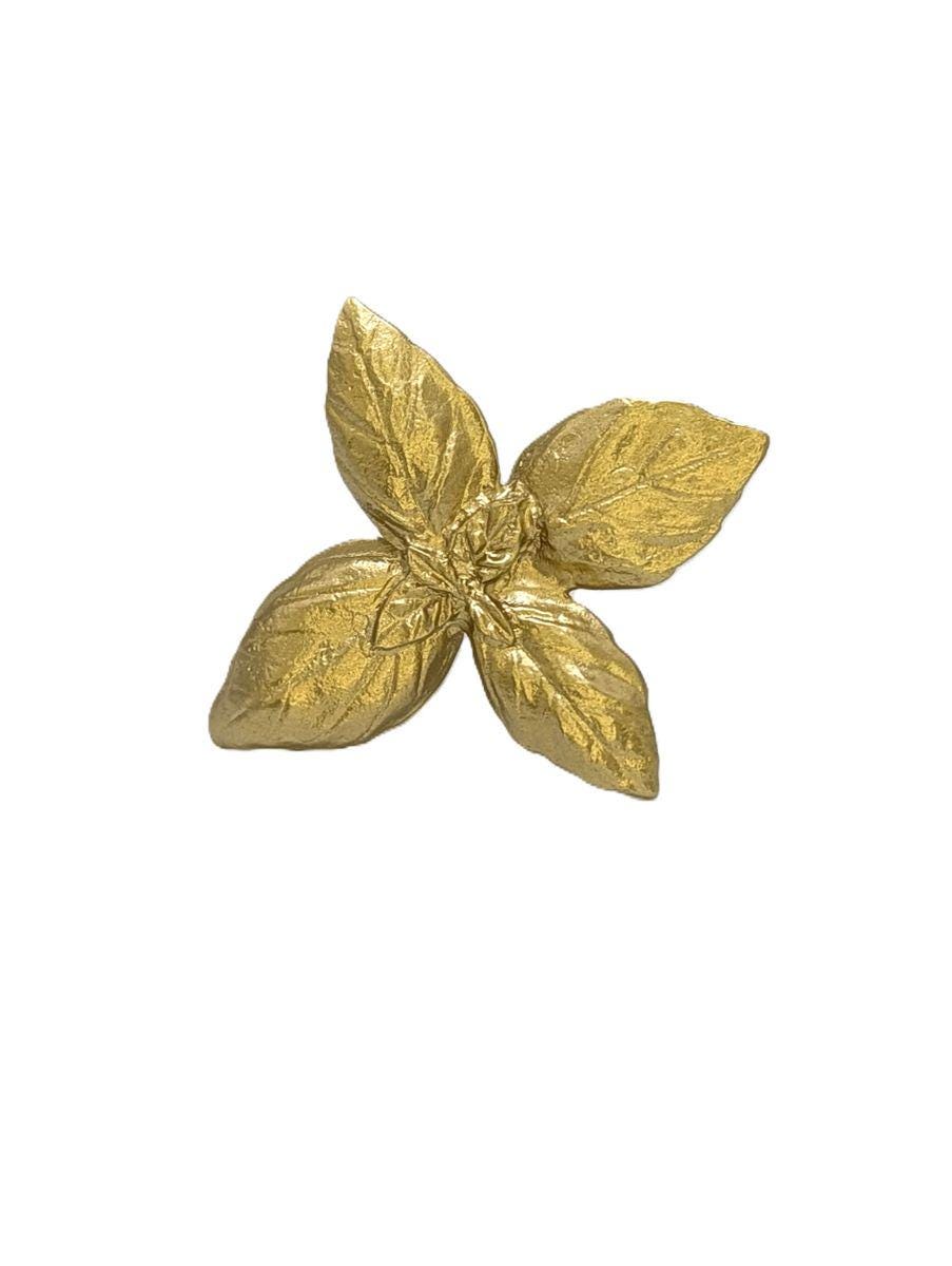 Juego de 4 servilleteros de peltre con diseño de albahaca, hierba aromática italiana, inspirados en la naturaleza.