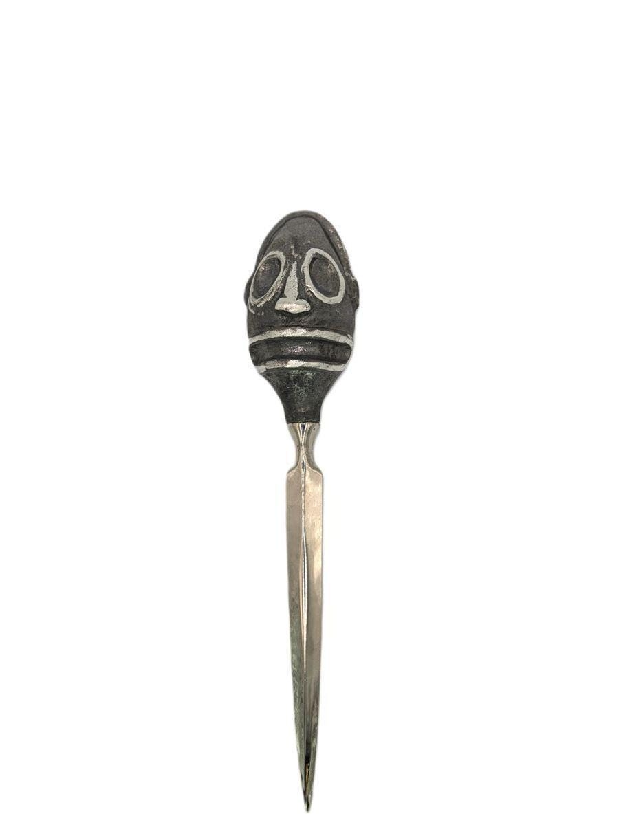 Abrecartas con máscara de Behique (chamán taíno)