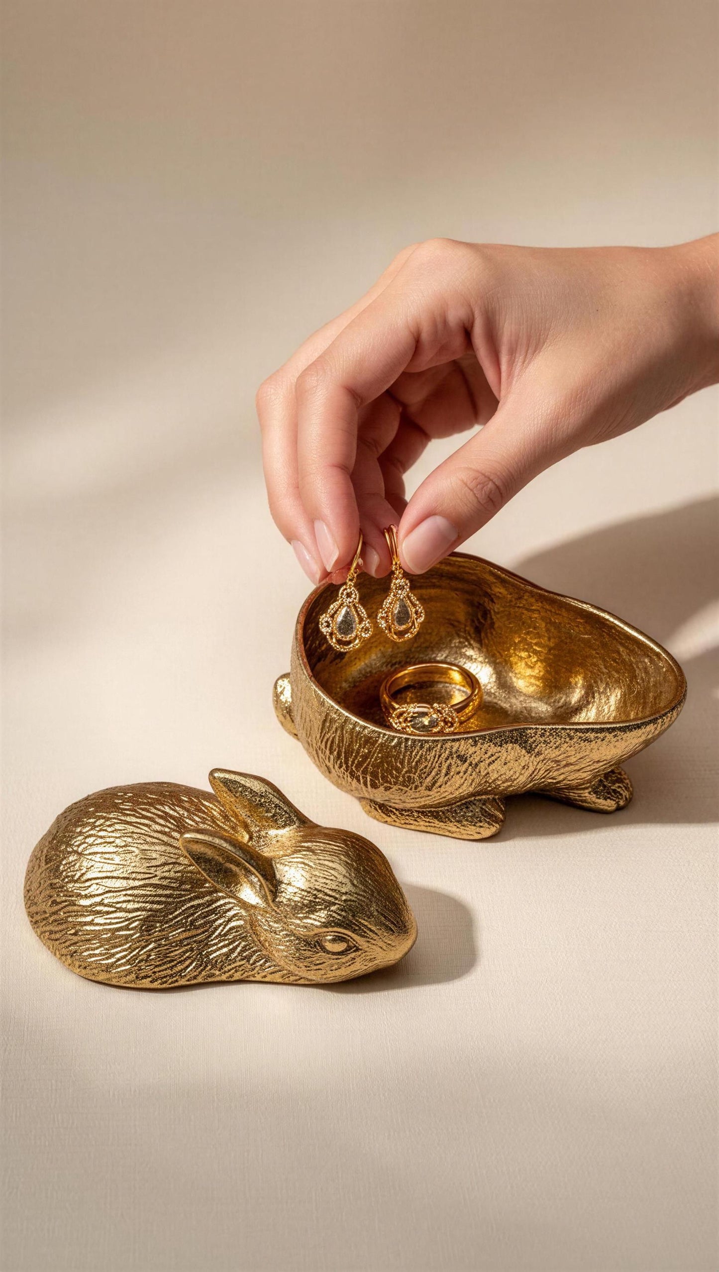 Bunny Mini Pewter Box, Jewelry Box, Wild Nature Decor, Handmade Collectible