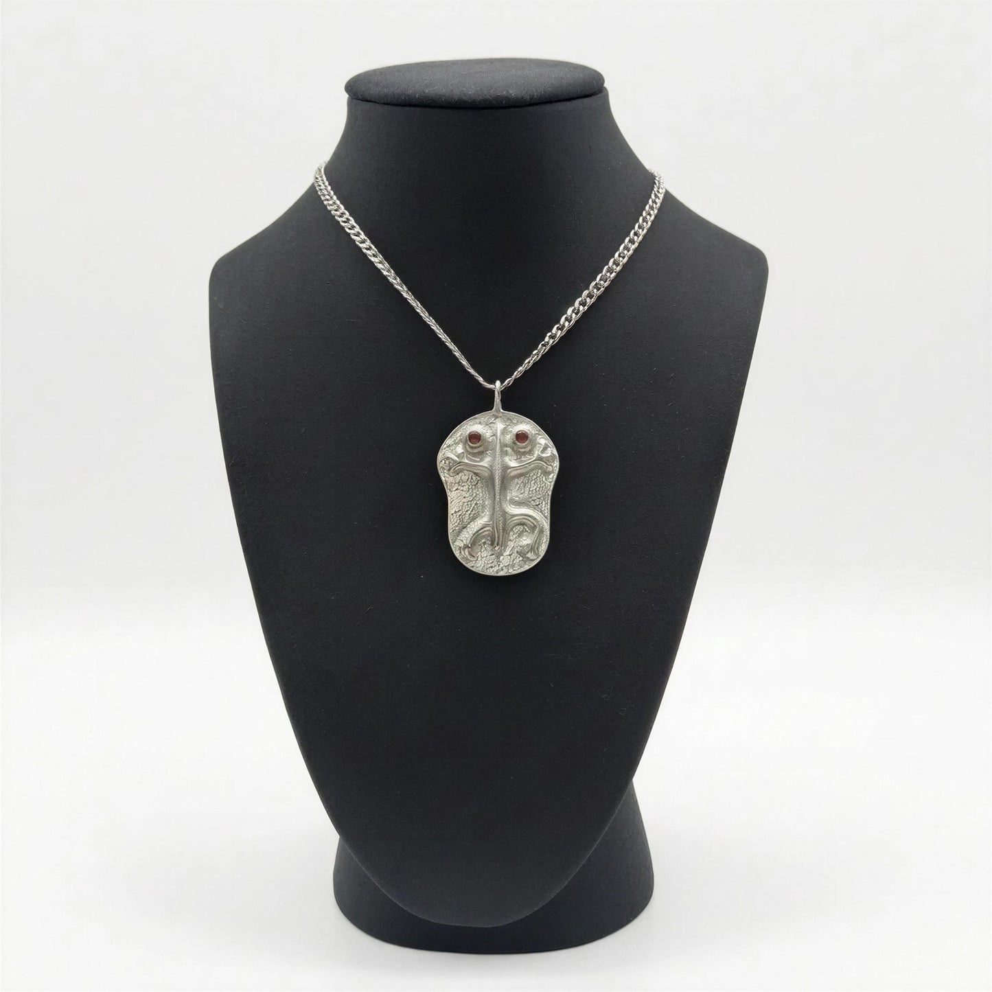 Pewter Coqui Frog Pendant, Puerto Rico Cultural Jewelry, Garnet Eyes, Cuban Links Chain