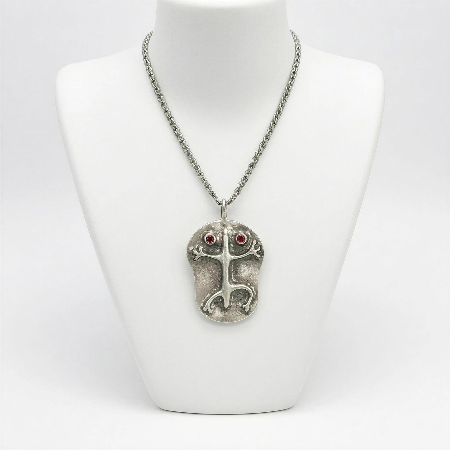 Pewter Coqui Frog Pendant, Puerto Rico Cultural Jewelry, Garnet Eyes, Cuban Links Chain