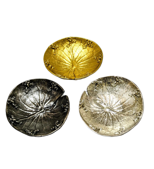 Waterlily with Frogs Pewter Minimalist Bowl Decor Collectible