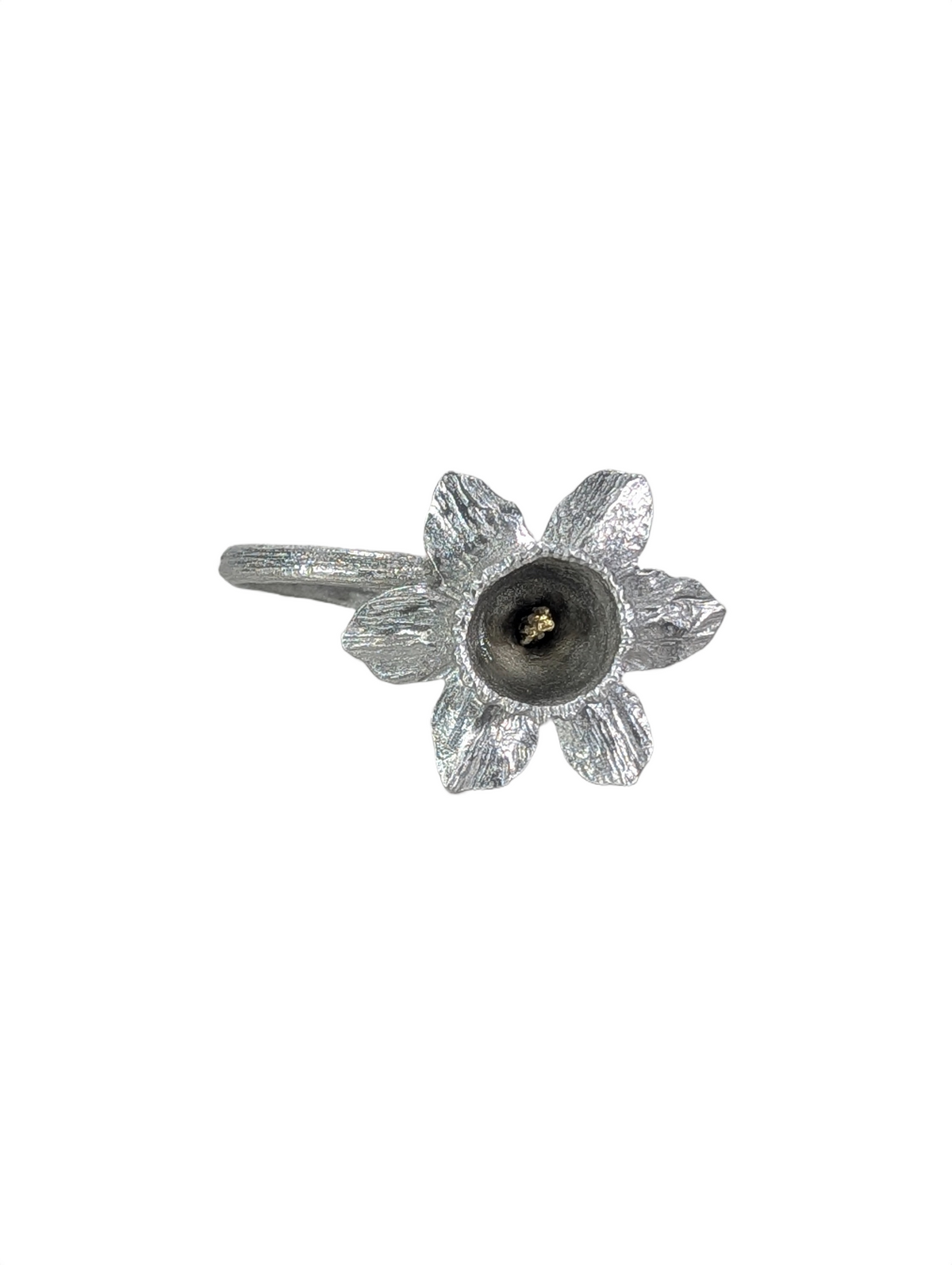 Handcrafted Daffodil Pewter Napkin Ring, Set of 4, Inspired by Nature, Elegant Table Decor