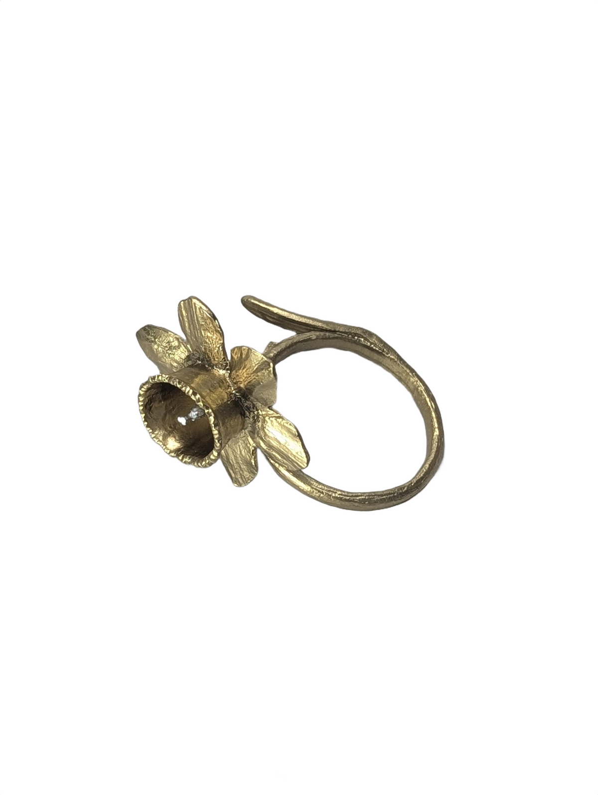 Handcrafted Daffodil Pewter Napkin Ring, Set of 4, Inspired by Nature, Elegant Table Decor